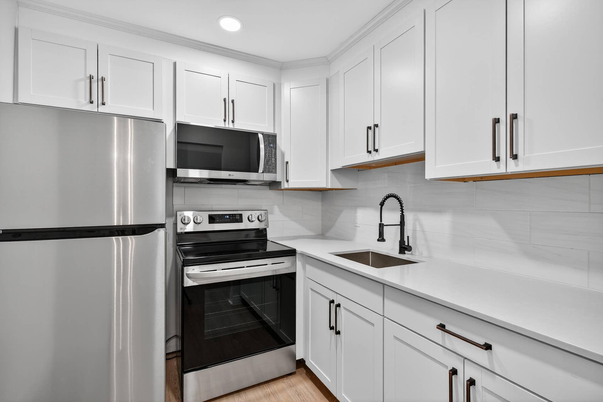 71 Canterbury C, West Palm Beach, FL 33417 111325-213