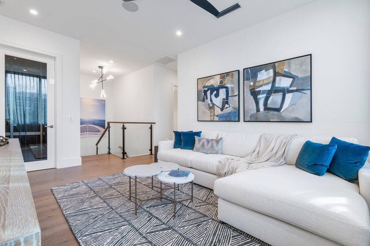 Upper Level Loft