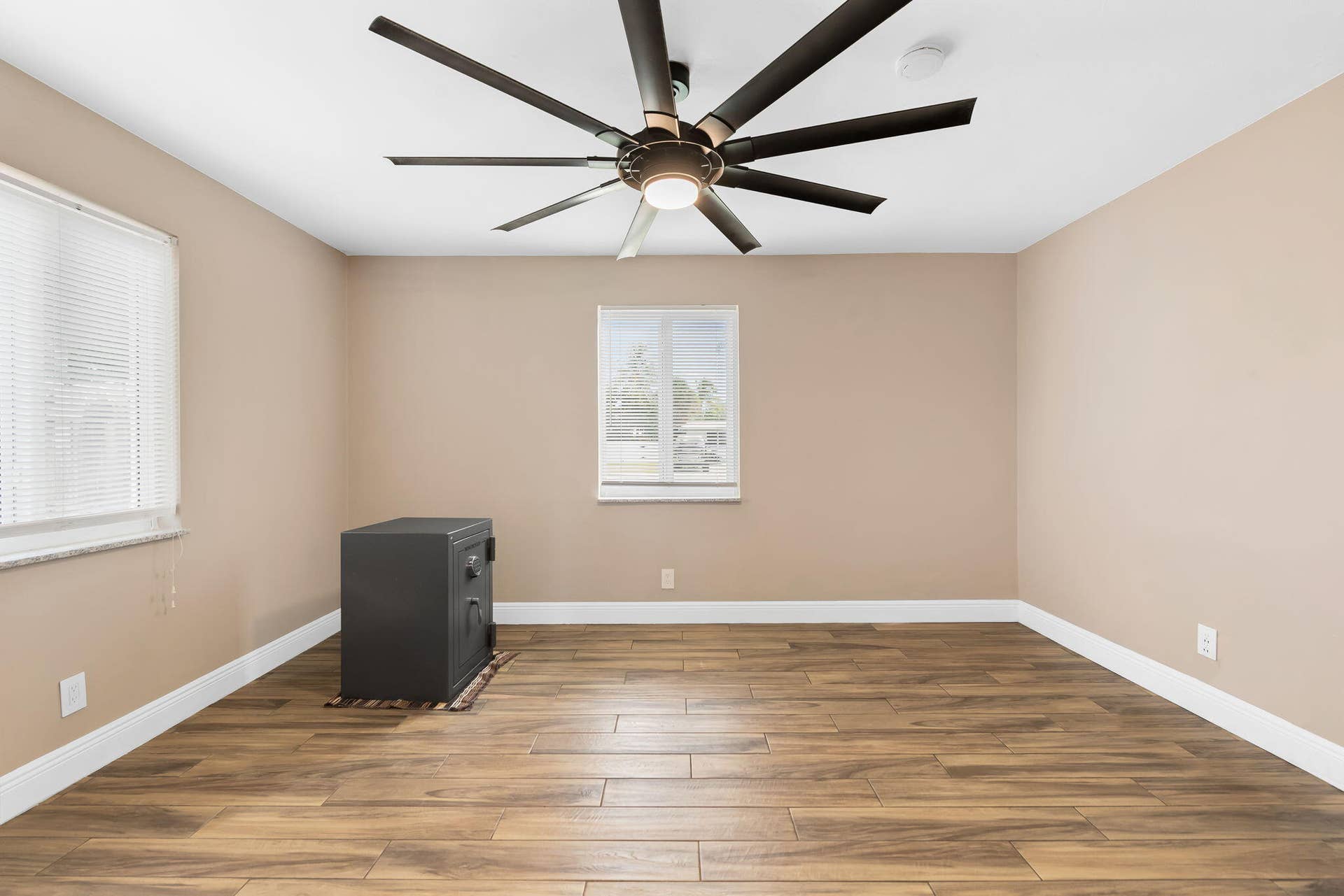 5287 NE 14TH Terrace, Pompano Beach, FL 33064 16-web-or-mls-DSC_9112
