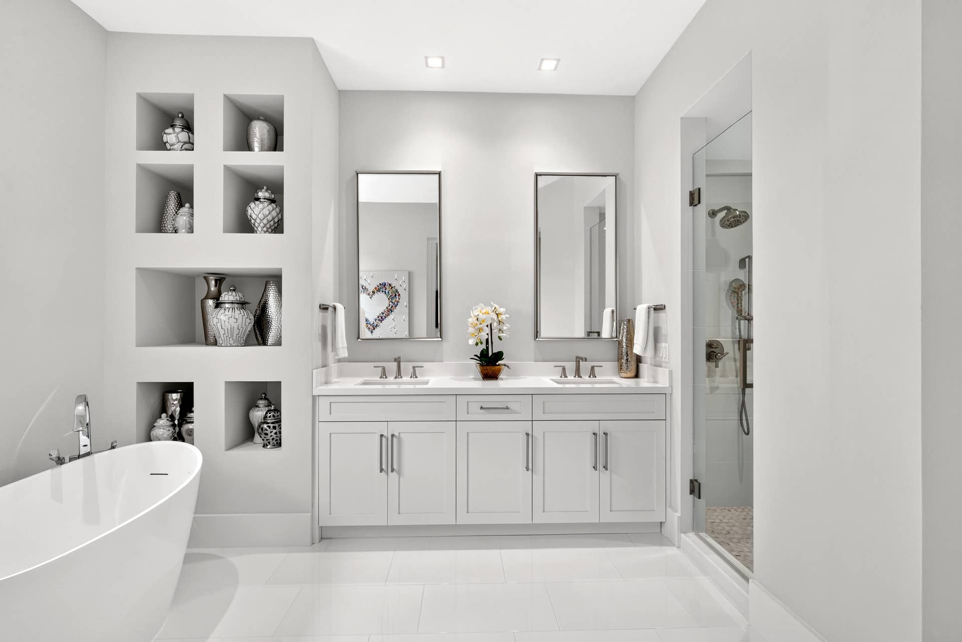 Guest Suite Bath 2