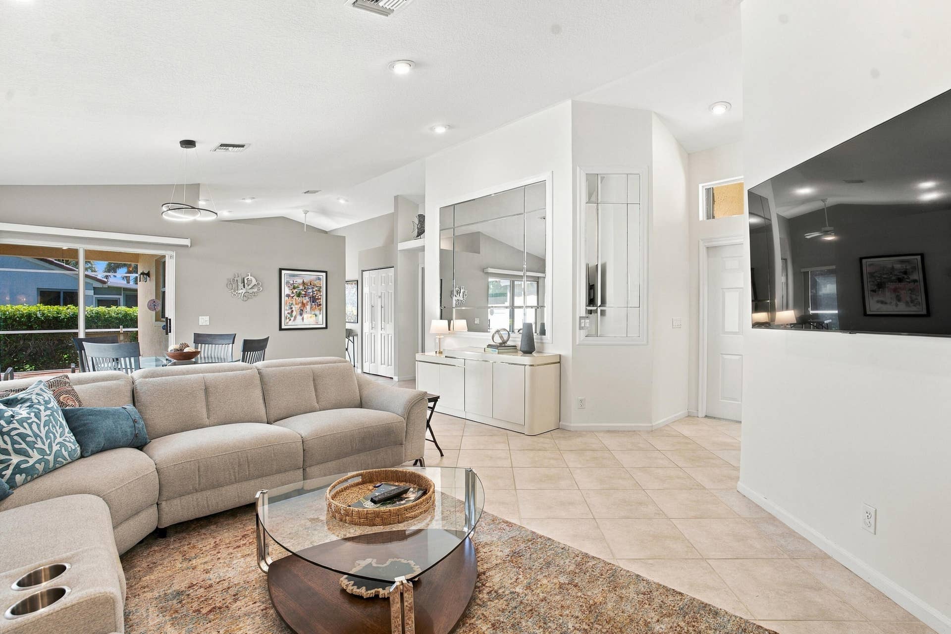 11564 Augustus Drive, Boynton Beach, FL 33437 13_luxpro.media-13