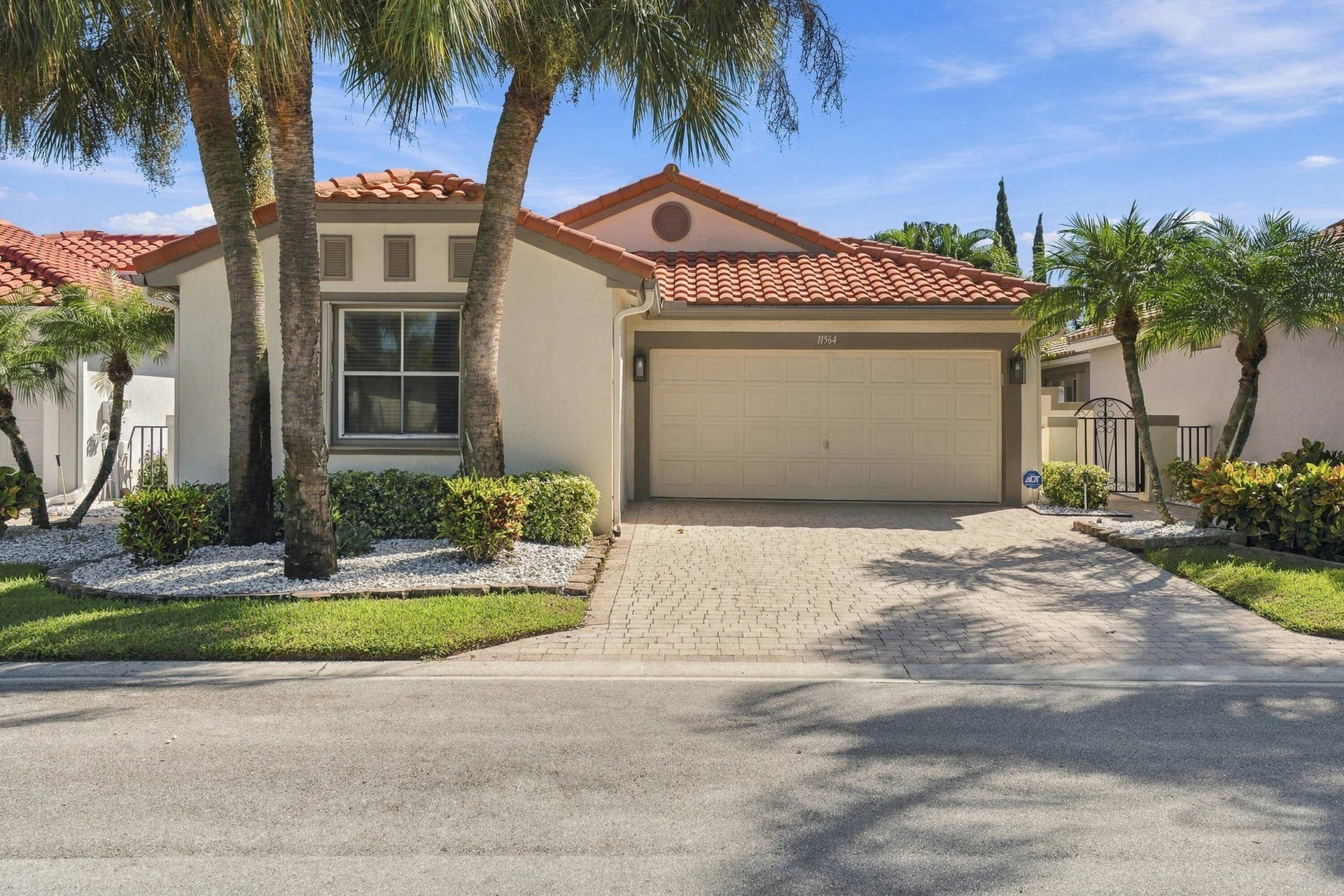 11564 Augustus Drive, Boynton Beach, FL 33437 2_luxpro.media-01