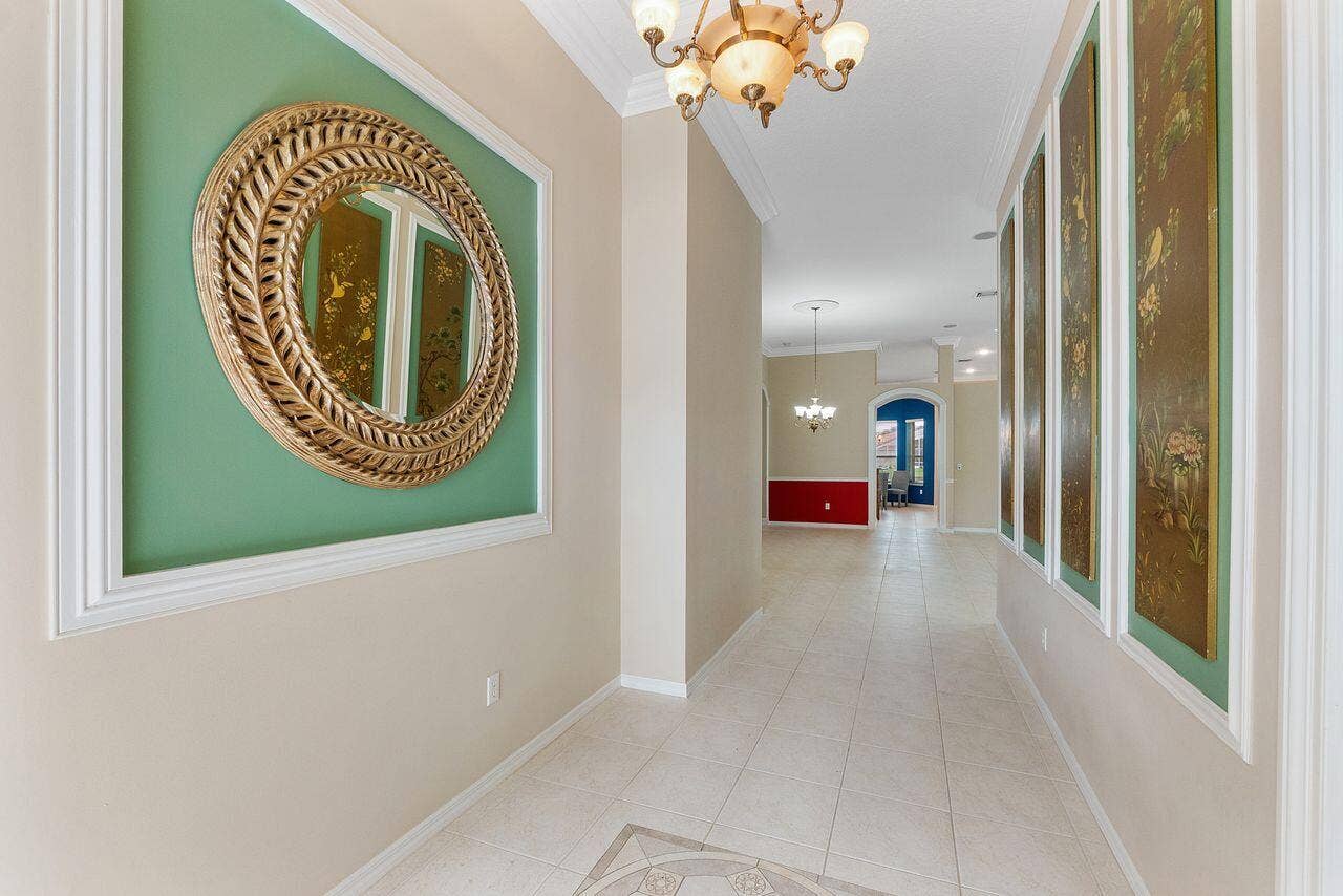 Elegant front entry
