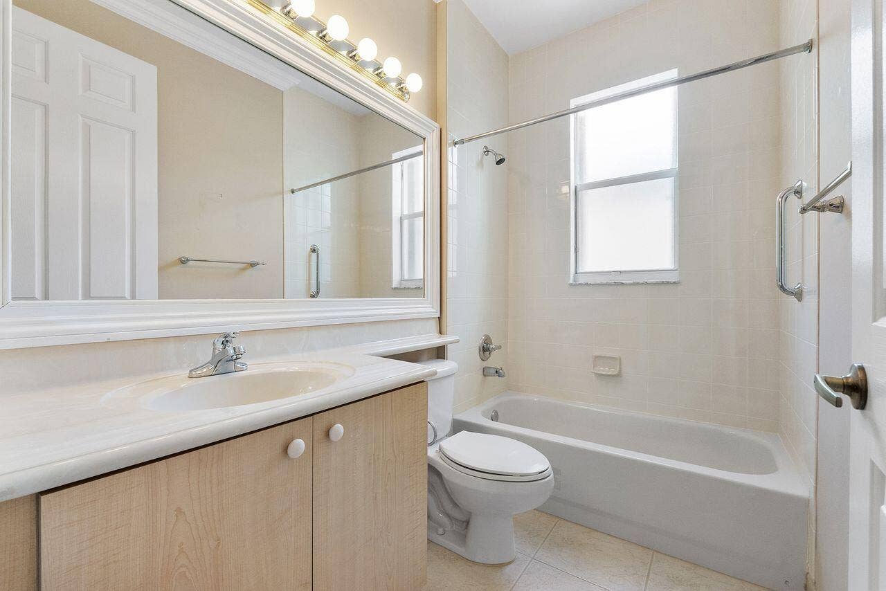 2nd Bathroom located between bedroom 2 and 3