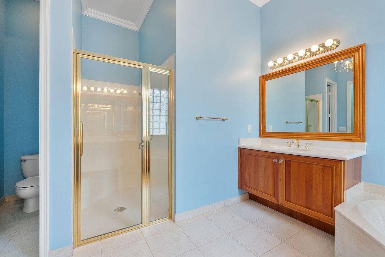 Separate shower and water closet