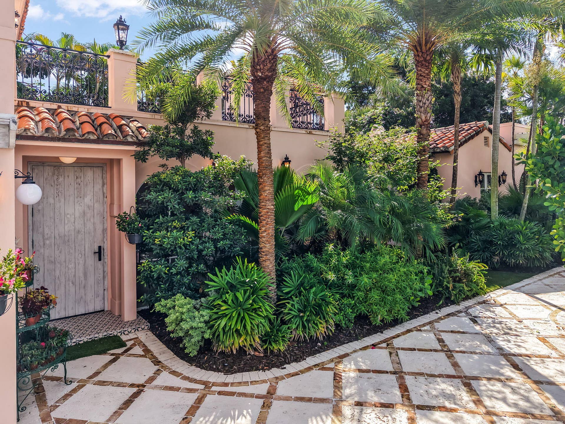 130 CARDINAL Avenue, Boca Raton, FL 33486 73-web-or-mls-DJI_20261009223611_0540_D