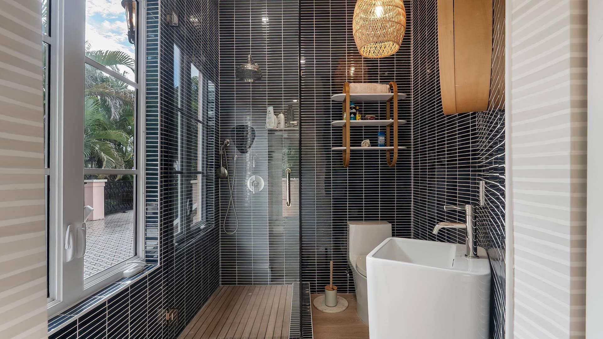 130 CARDINAL Avenue, Boca Raton, FL 33486 4th bathroom