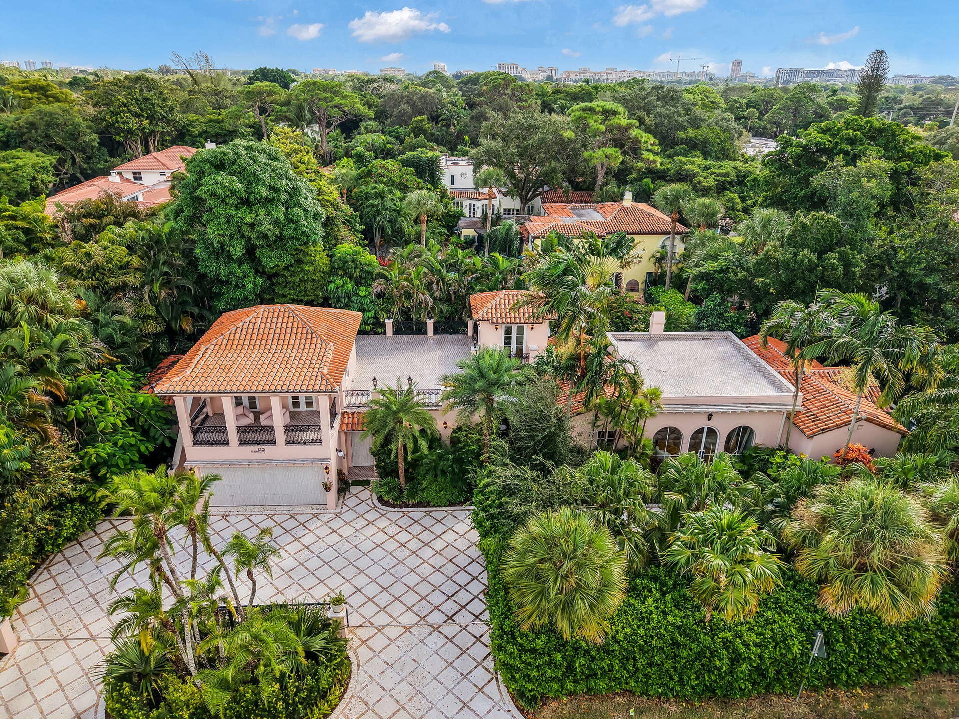 130 CARDINAL Avenue, Boca Raton, FL 33486 1-web-or-mls-DJI_20261009224140_0552_D