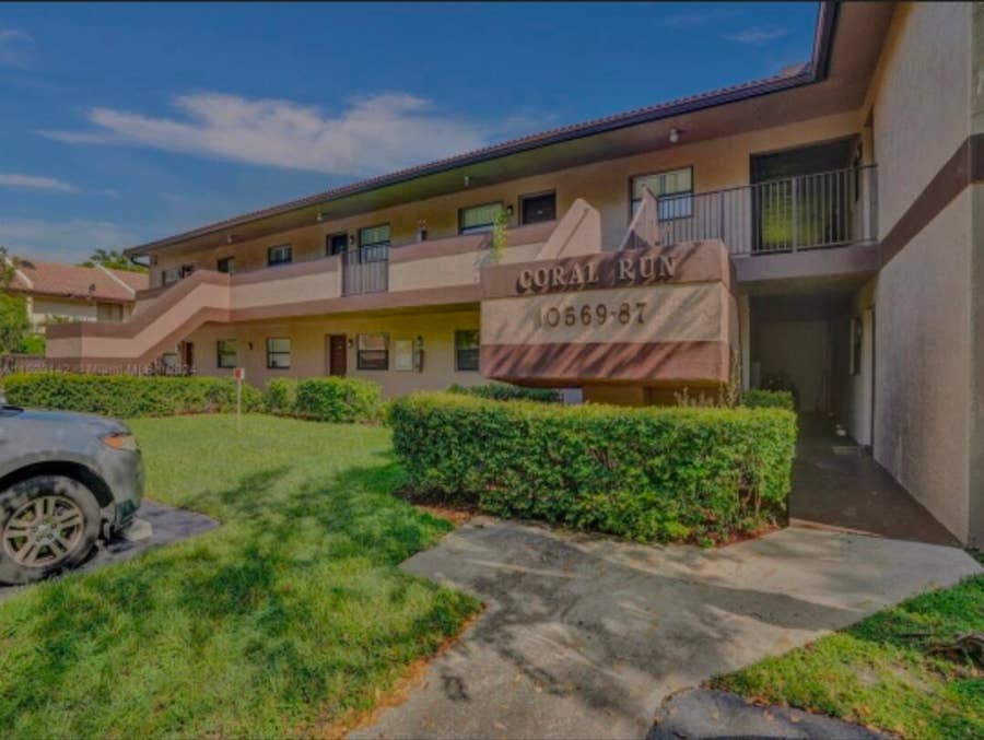Property photo for 10581 ROYAL PALM Boulevard, #10581, Coral Springs, FL