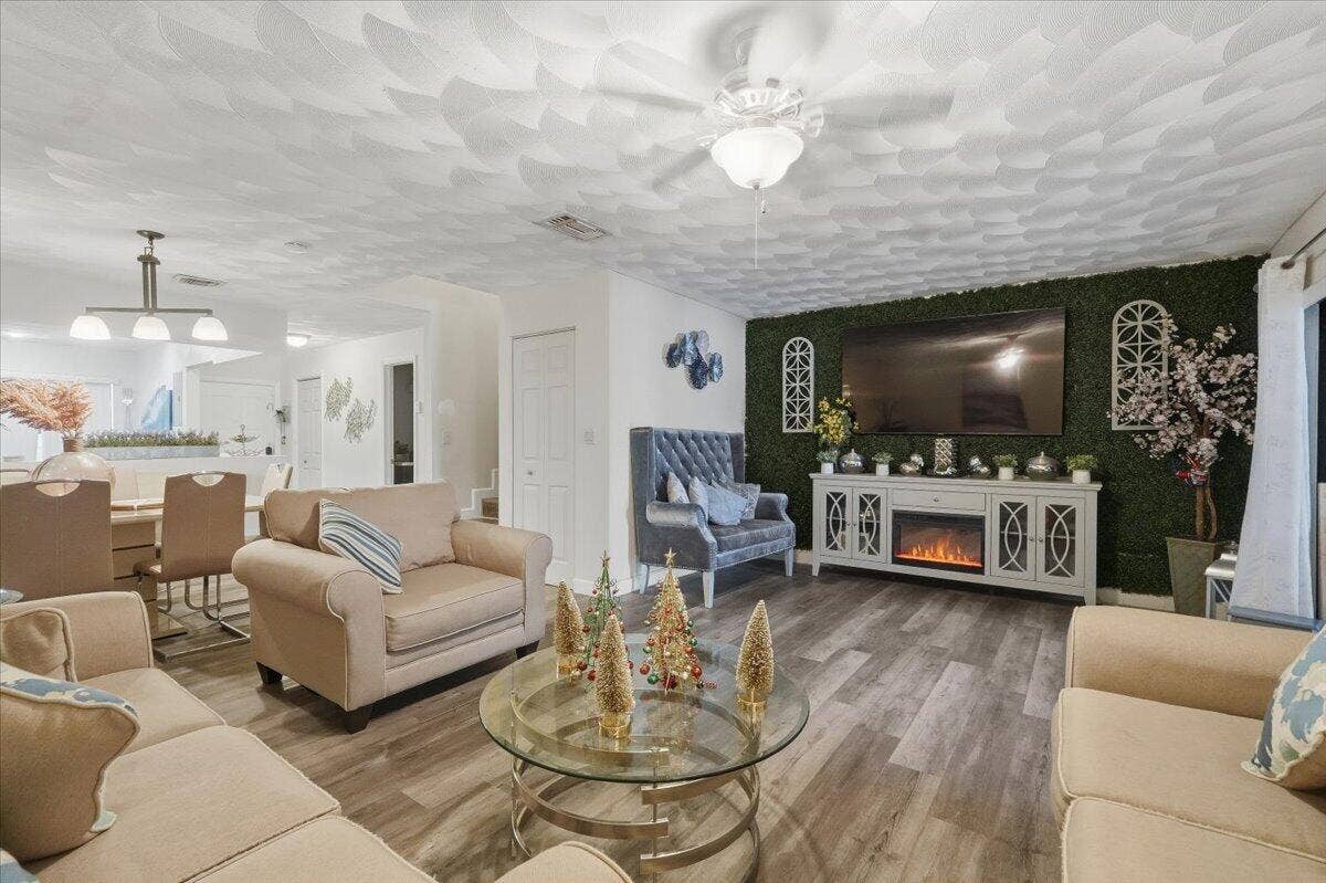 9240 NW 14th Street, Pembroke Pines, FL 33024 12-aliciarentalfinalrender-12