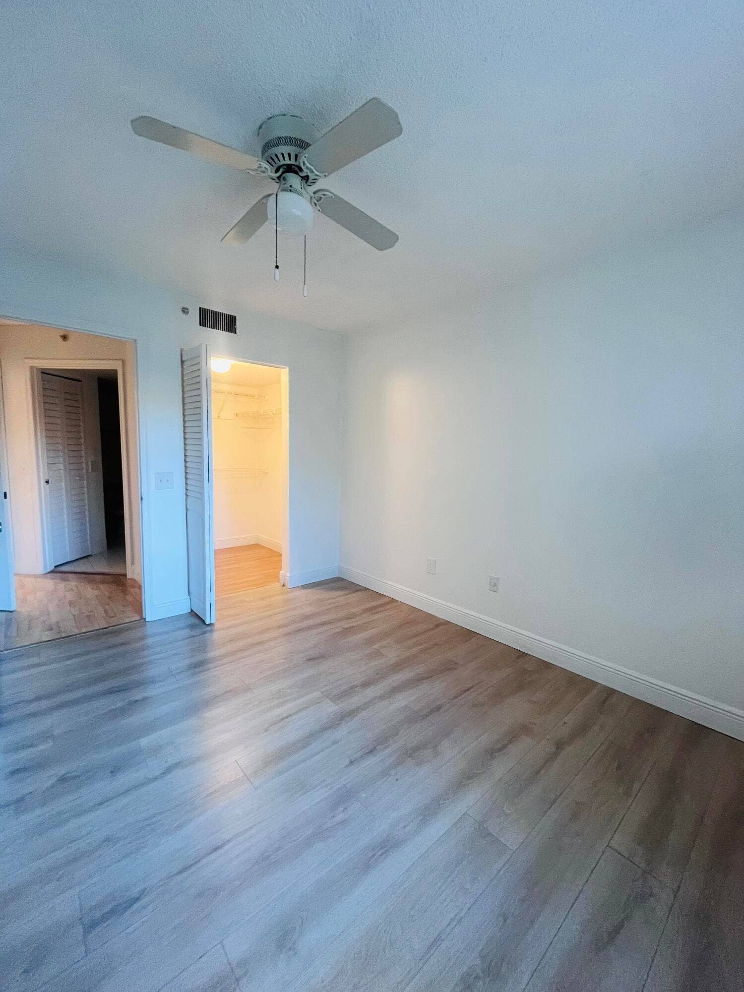 420 S PARK, #2-108, Hollywood, FL 33021 IMG_3470