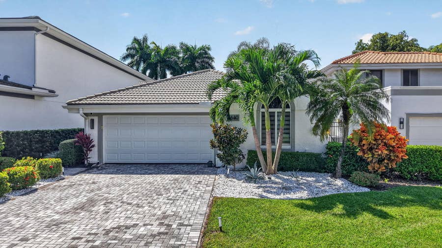 Property photo for 7640 GLENDEVON Lane, Delray Beach, FL