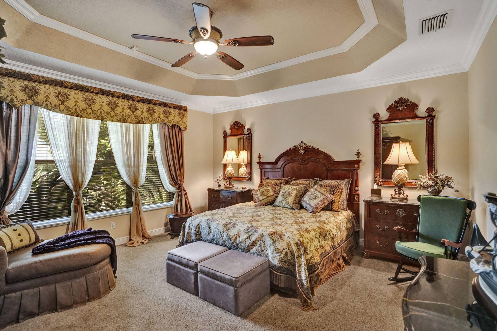 11733 CARDENAS Boulevard, Boynton Beach, FL 33437 Primary Bedroom with Tray Ceiling