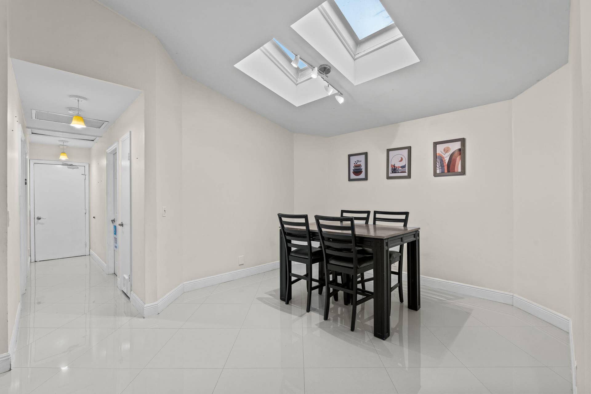11-web-or-mls-A7400223