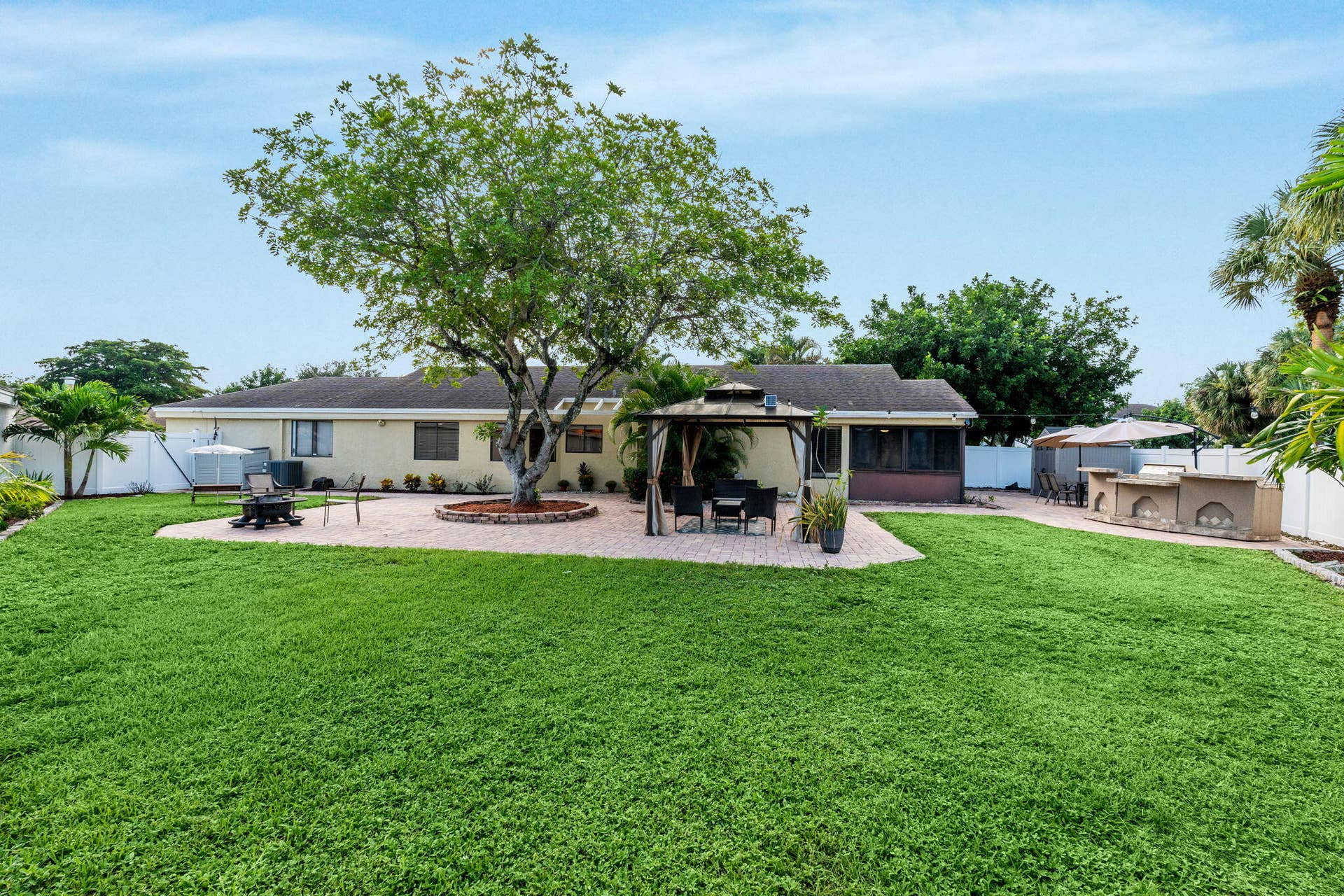 39-web-or-mls-A7400137