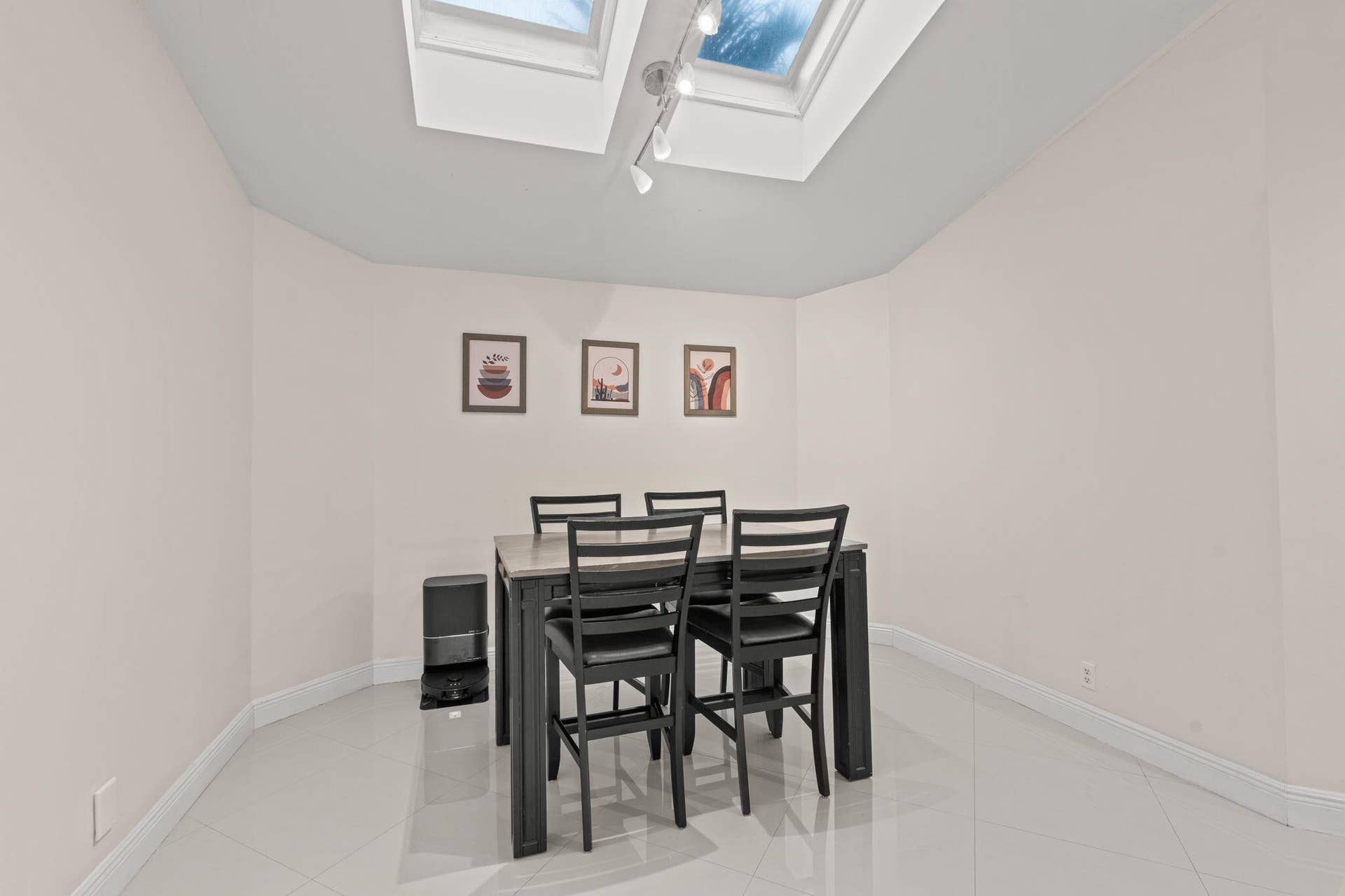 13-web-or-mls-A7400232