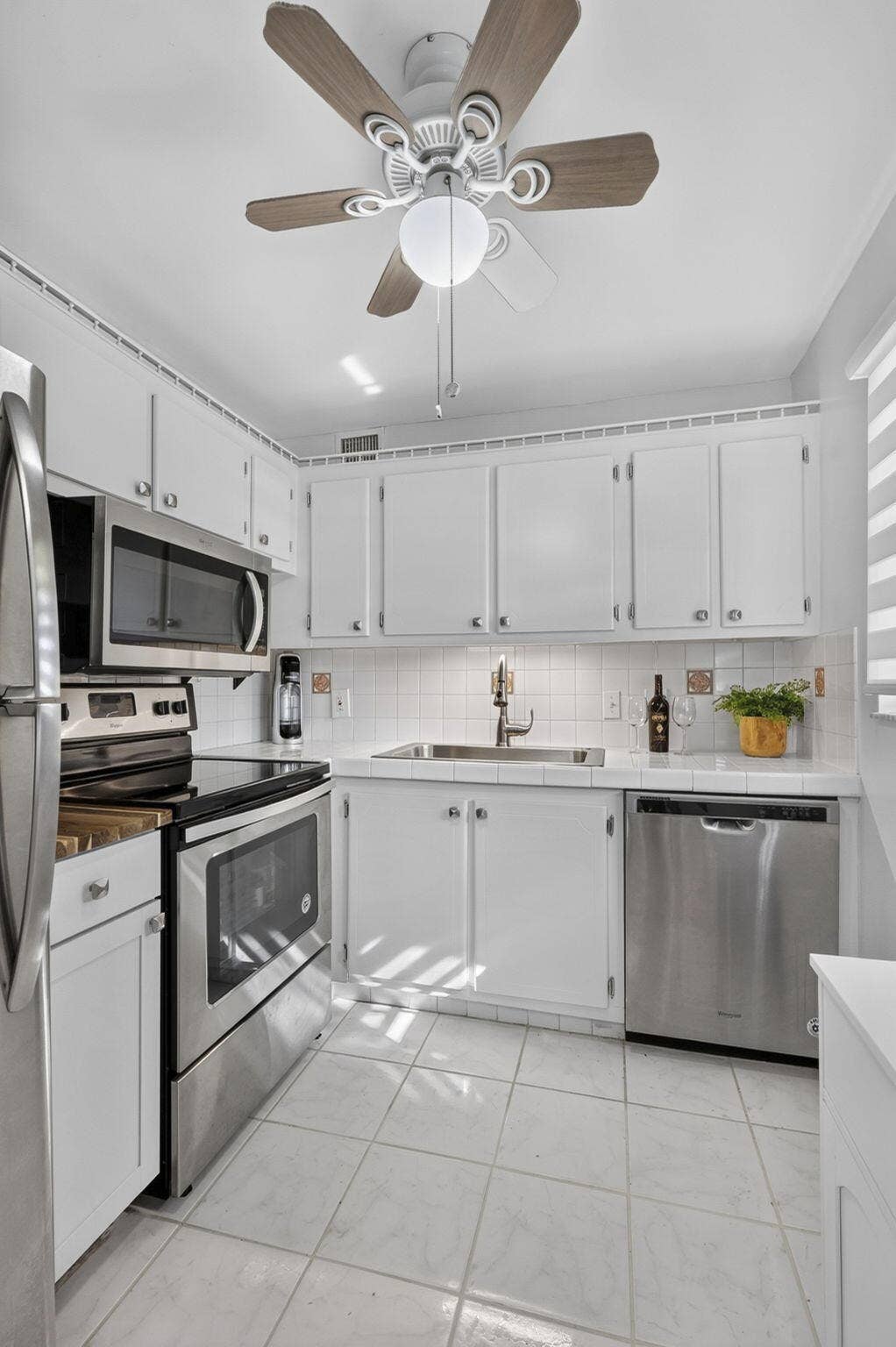 324 Chatham P, #324, West Palm Beach, FL 33417 30-web-or-mls-BS1A3402