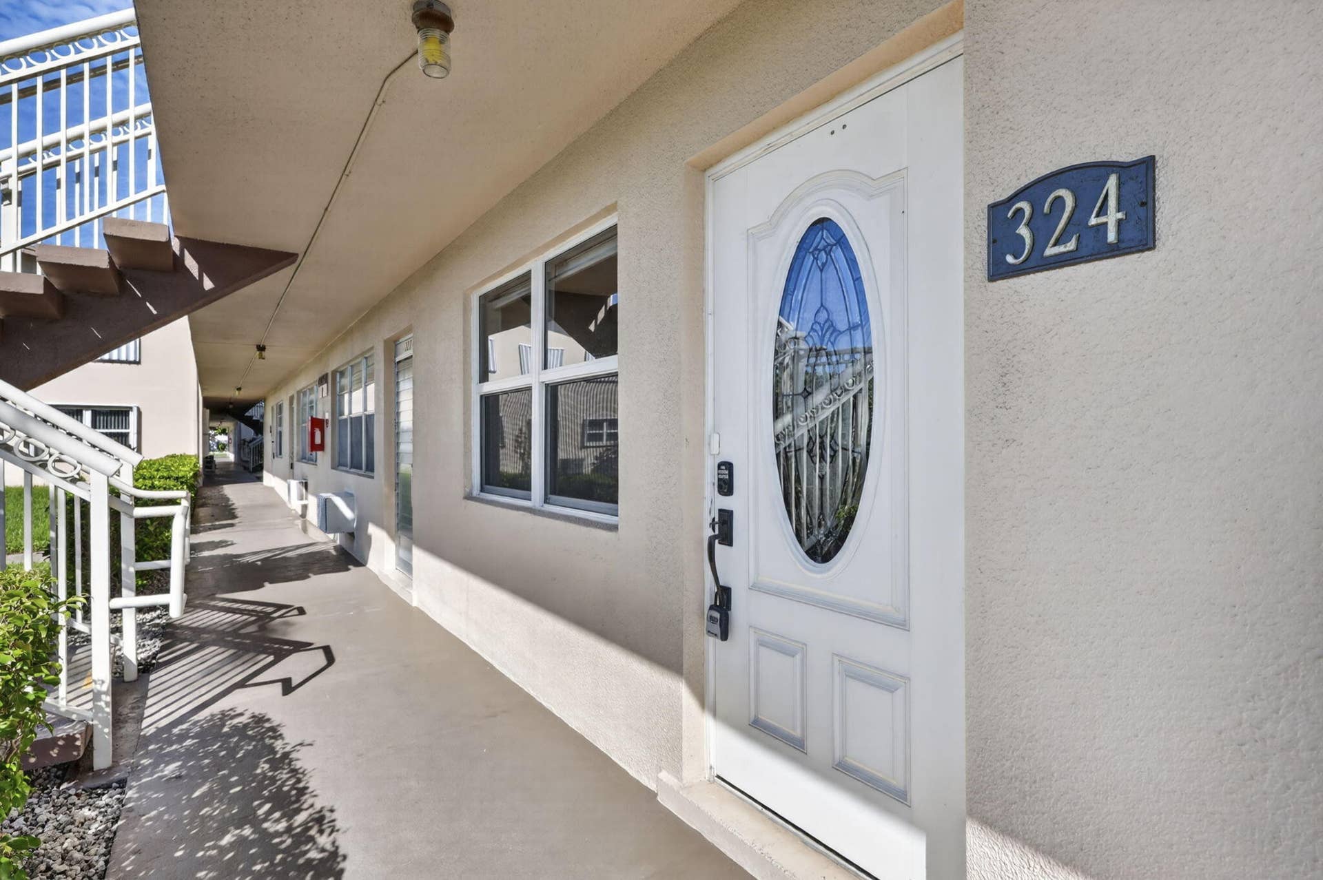 324 Chatham P, #324, West Palm Beach, FL 33417 8-web-or-mls-BS1A3542