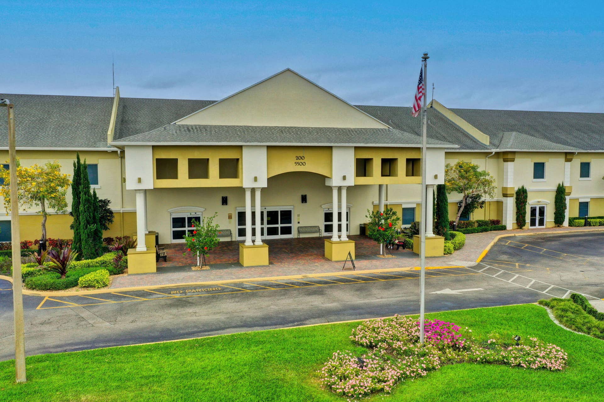 324 Chatham P, #324, West Palm Beach, FL 33417 80-web-or-mls-44_century village main cl