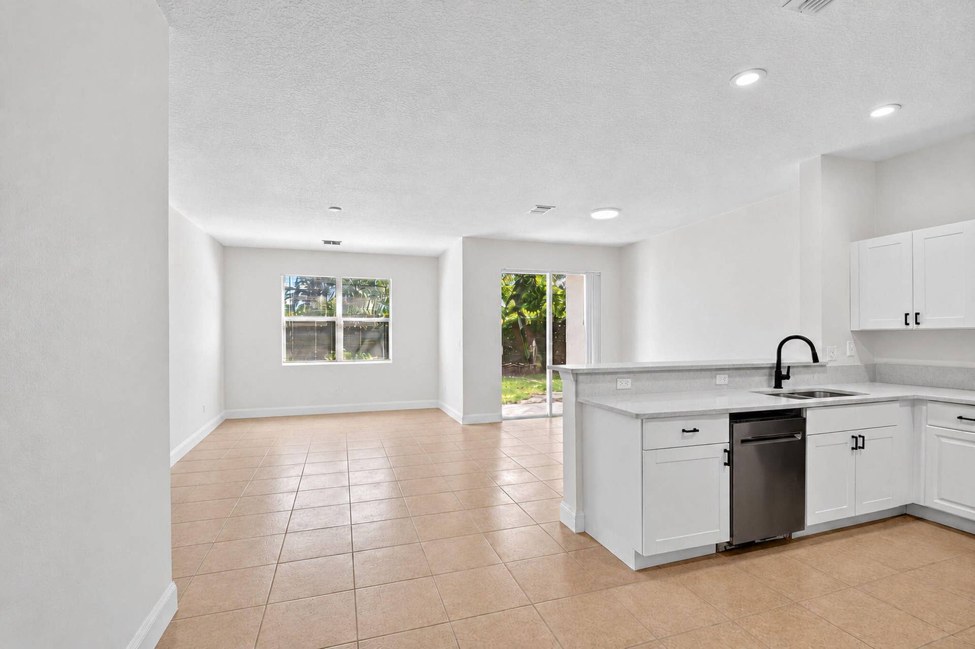 1006 Seminole Palms Drive, Greenacres, FL 33463 7-web-or-mls-DSC_5287