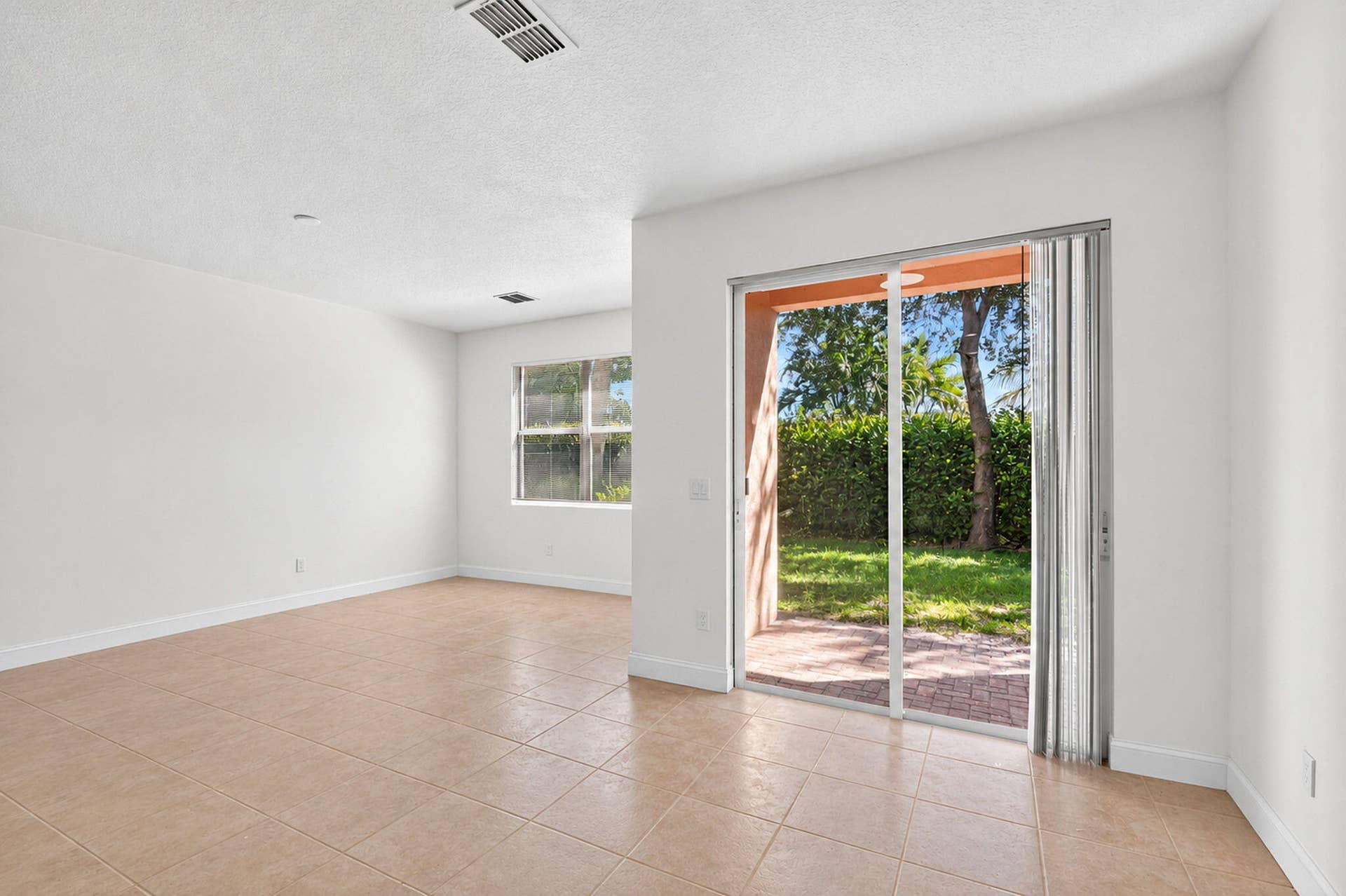 1006 Seminole Palms Drive, Greenacres, FL 33463 17-web-or-mls-DSC_5337