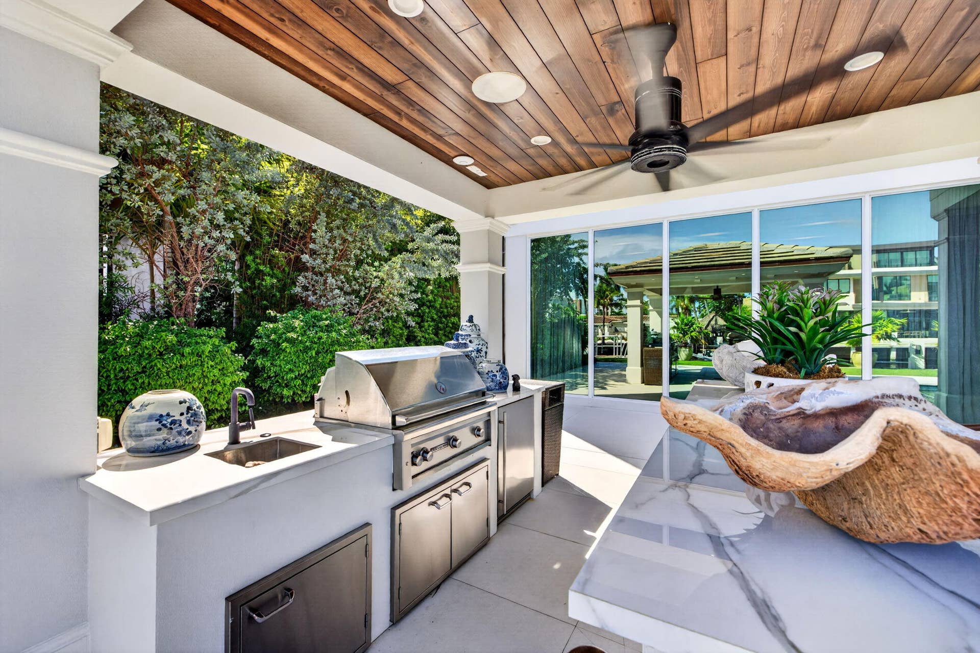 138_Summer Kitchen - View 3
