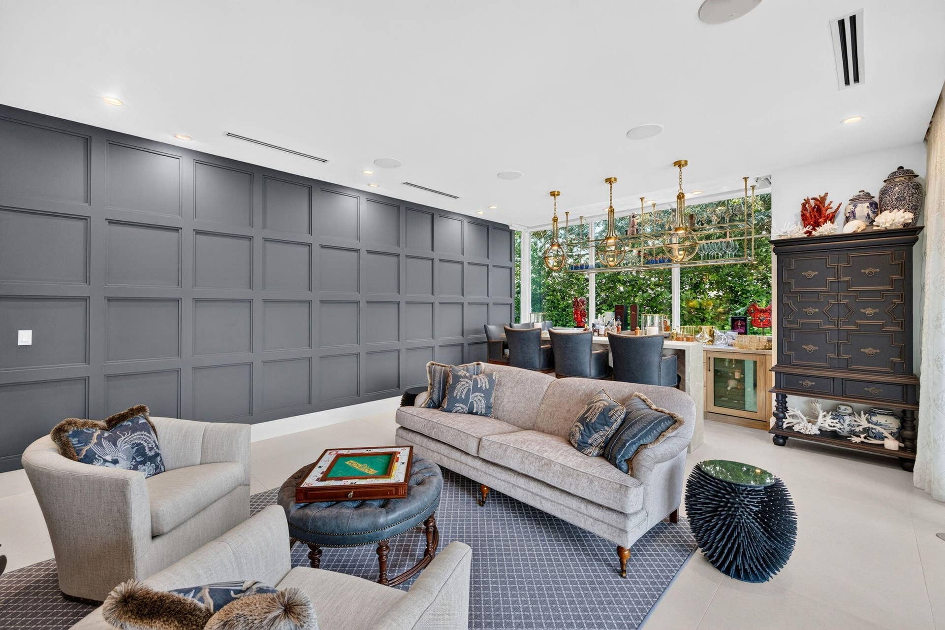 Club Room