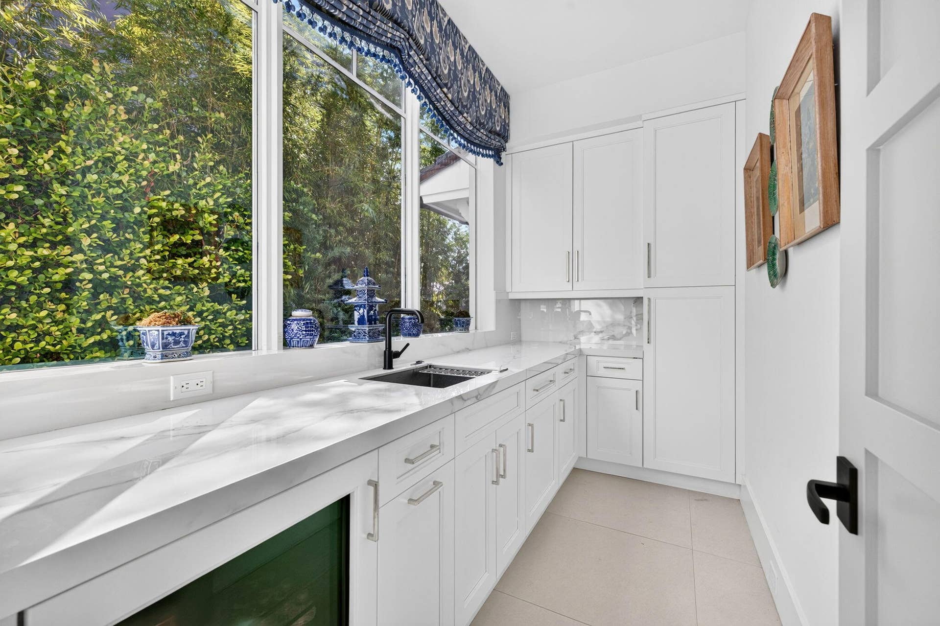 56_Butler Pantry
