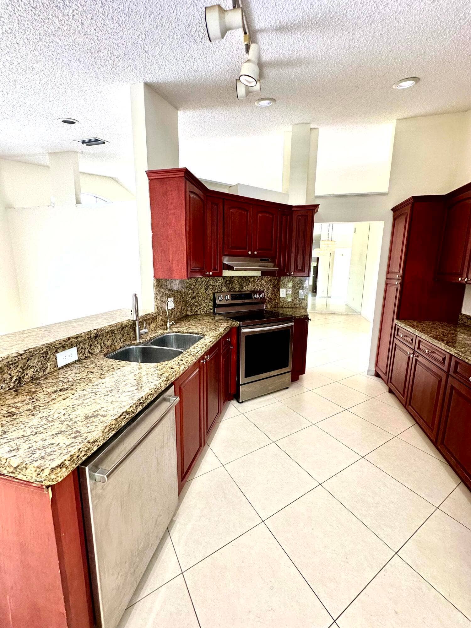 9671 TAVERNIER Drive, Boca Raton, Boca Raton, FL 33496 Kitchen
