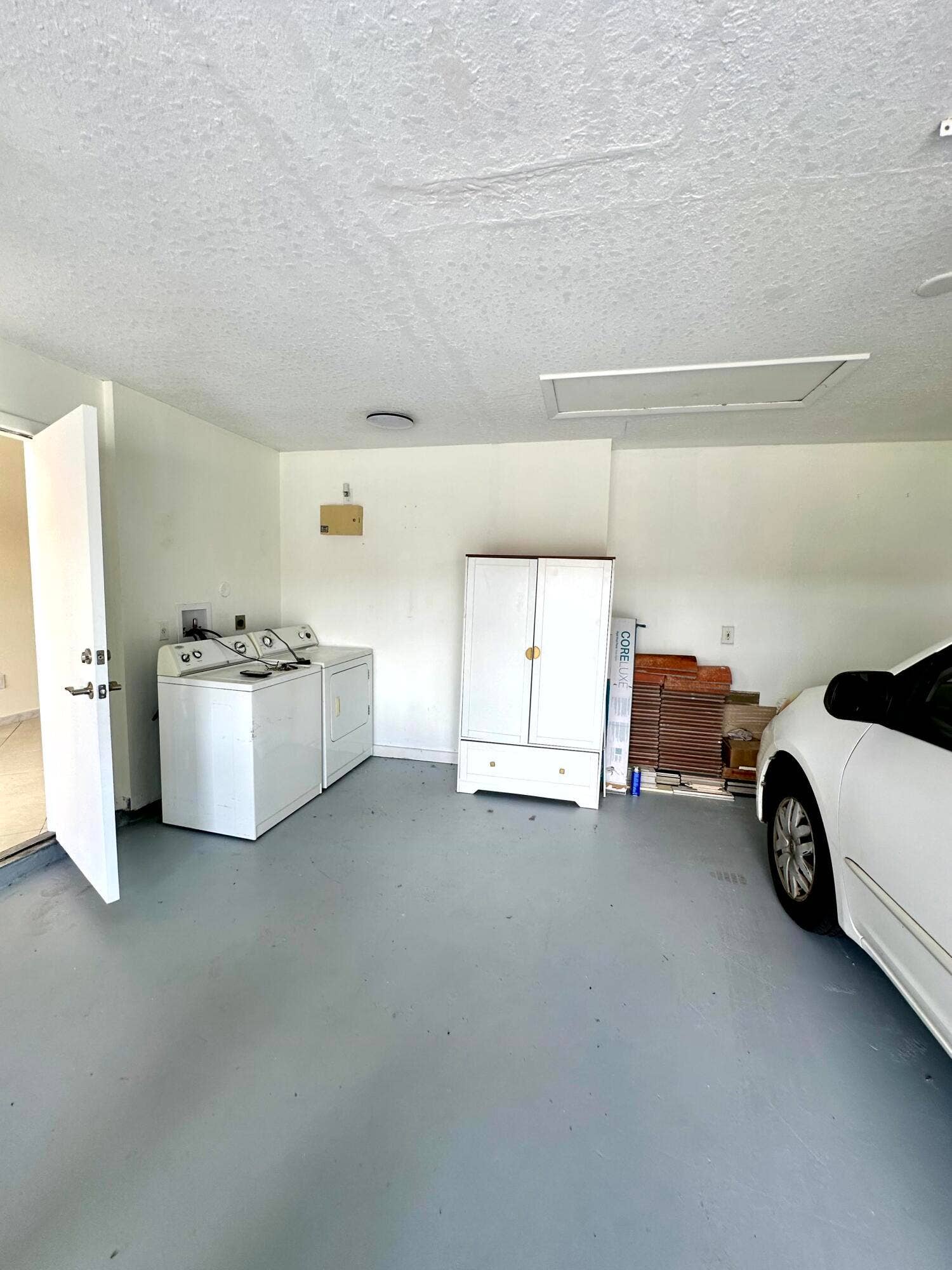 9671 TAVERNIER Drive, Boca Raton, Boca Raton, FL 33496 Garage