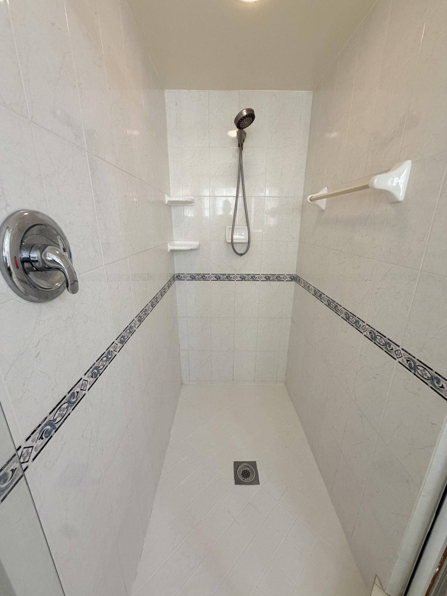 9671 TAVERNIER Drive, Boca Raton, Boca Raton, FL 33496 Shower