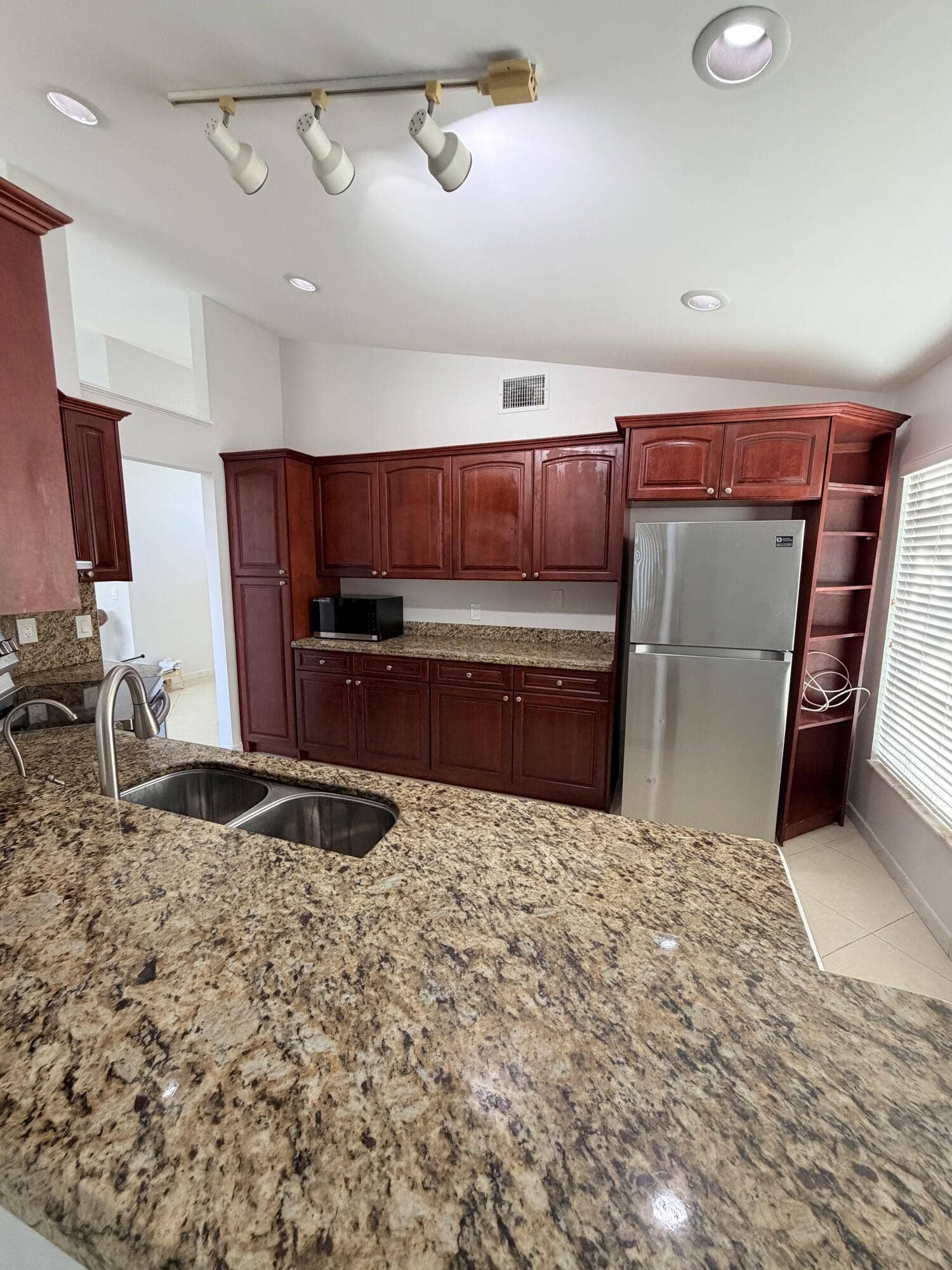 9671 TAVERNIER Drive, Boca Raton, Boca Raton, FL 33496 Kitchen