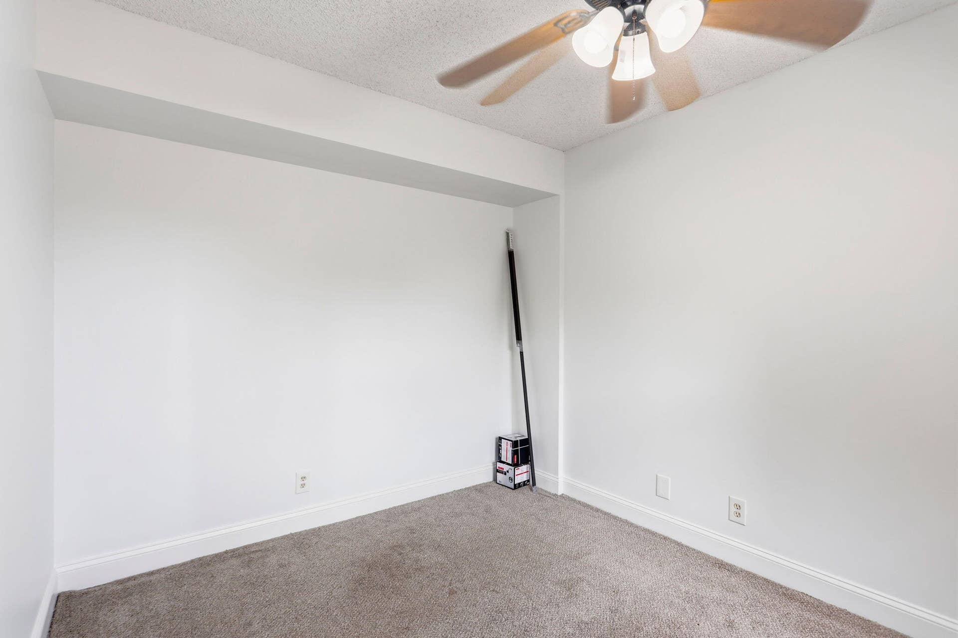 Light gray carpet flooring