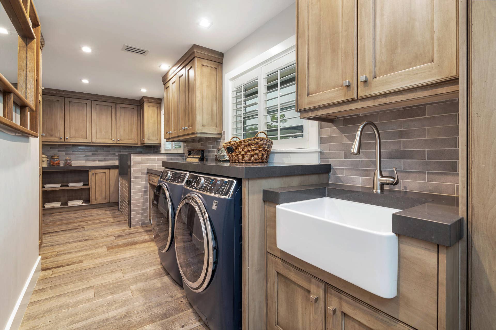 laundry/mud room