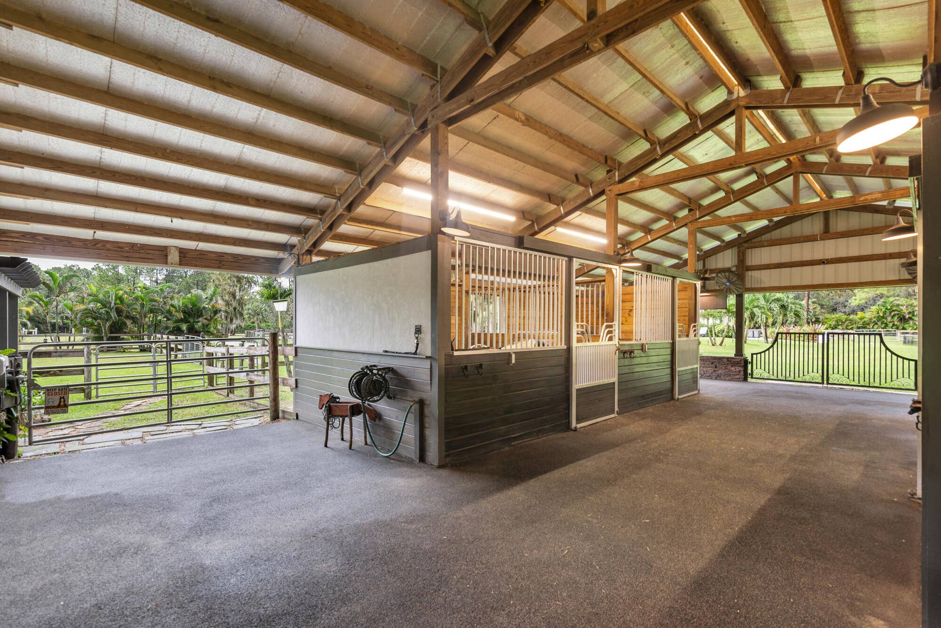 barn