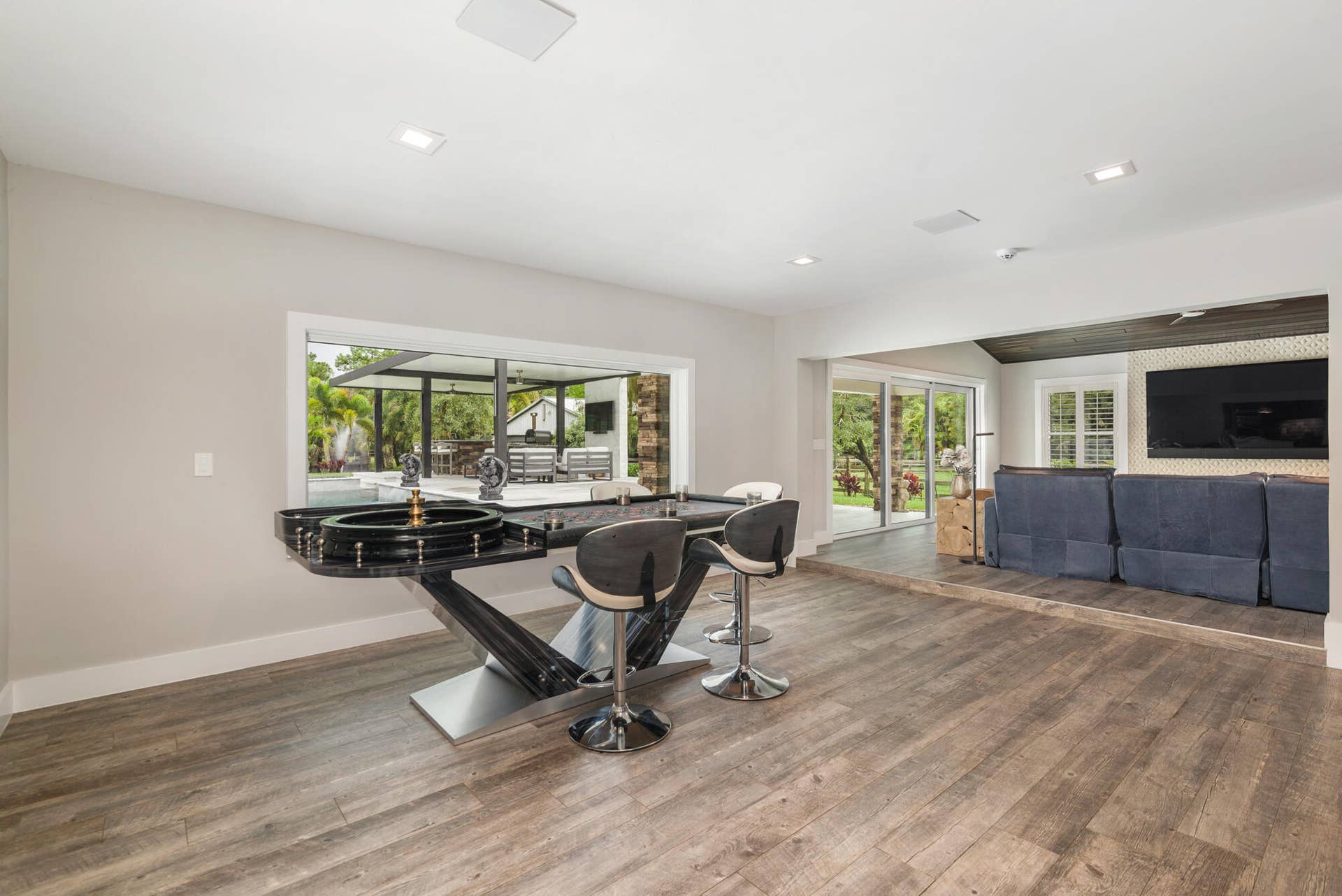 billiards room