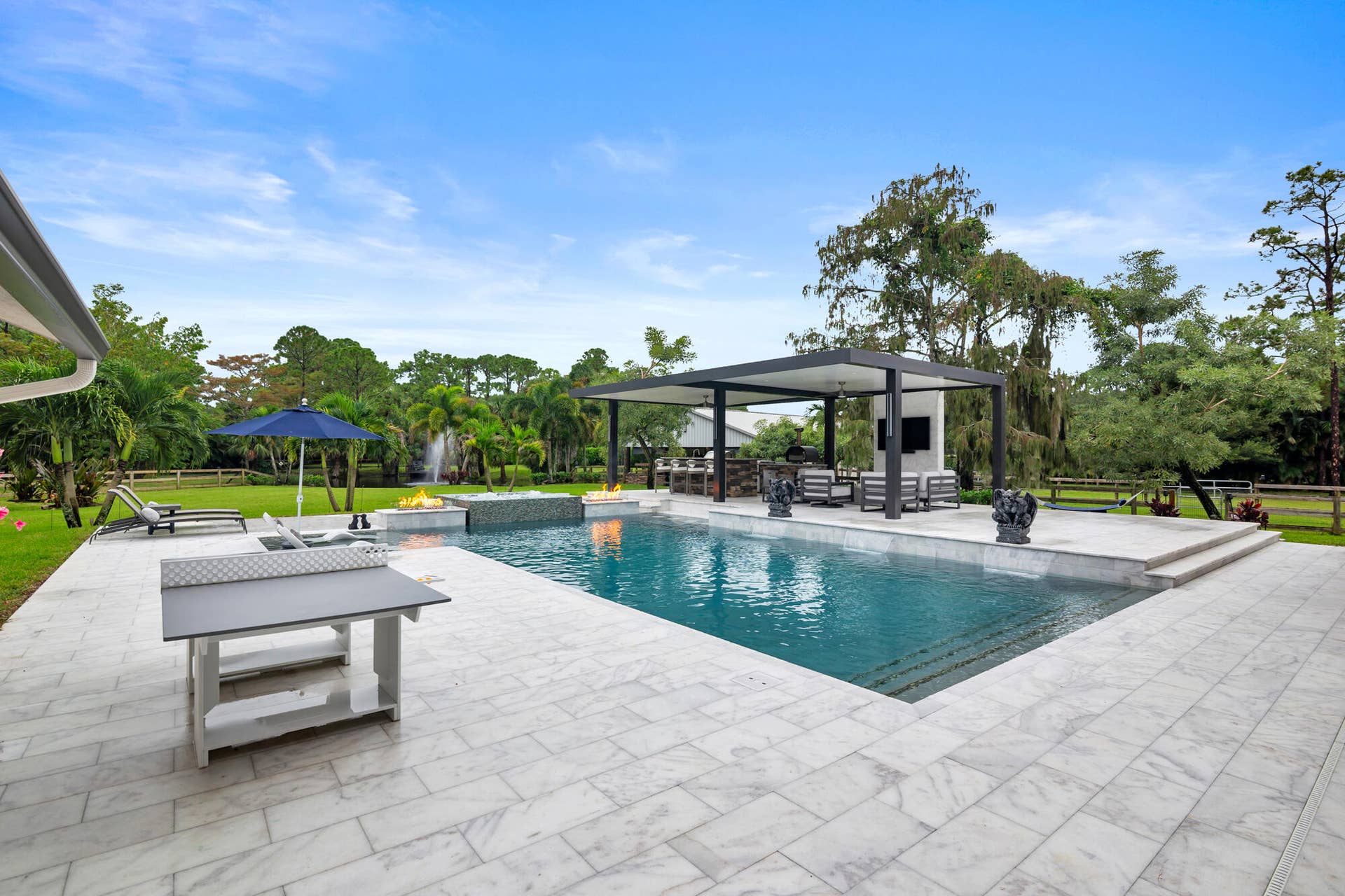 pool/patio