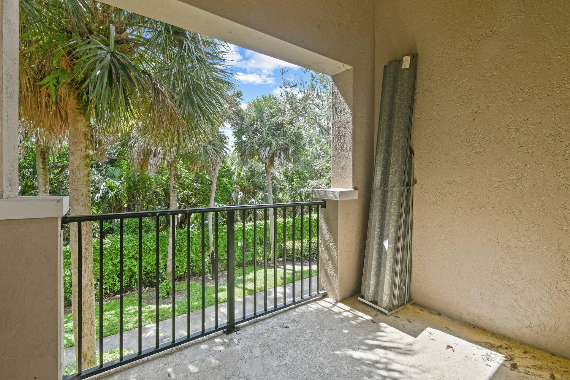 2912HiddenHillsRd#1202(36)