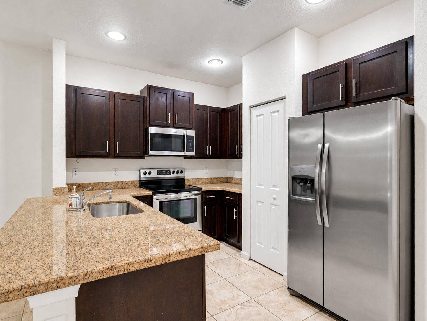 367 SE 1ST Drive, Deerfield Beach, FL 33441 AFP06592