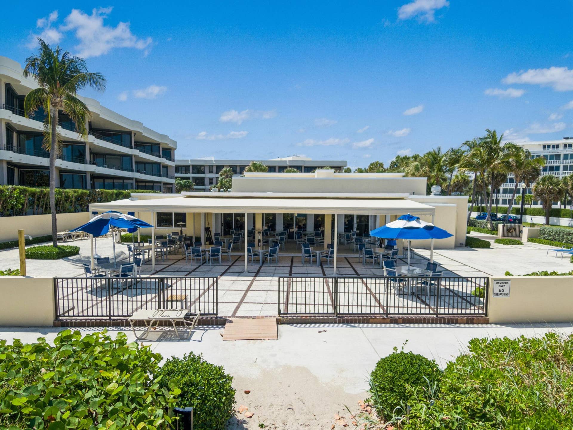 150 BRADLEY Place, #906, Palm Beach, Palm Beach, FL 33480 * Beach Club close up 48_150BradleyPlace