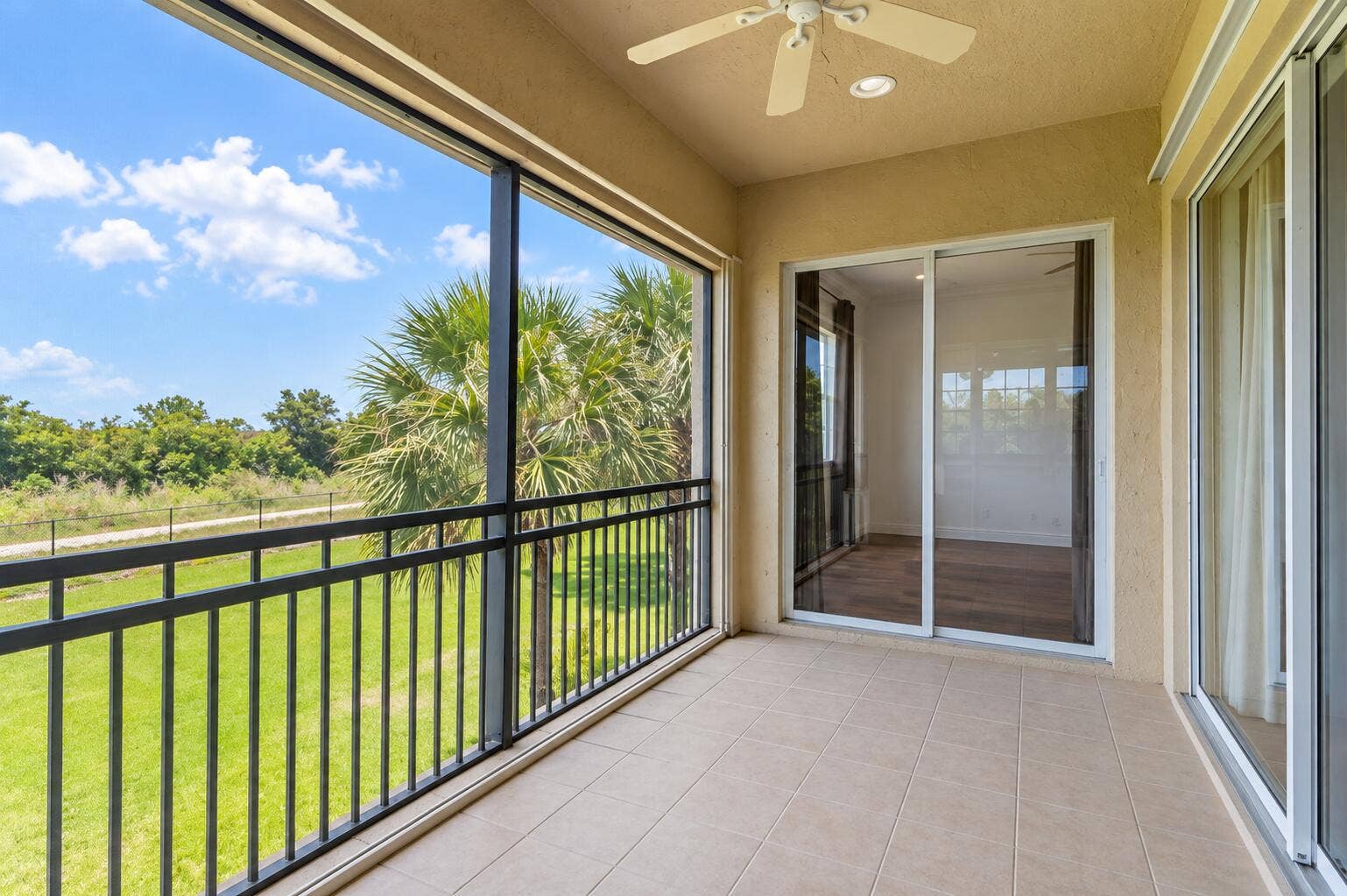 Sunlit Tropical Screened Lanai