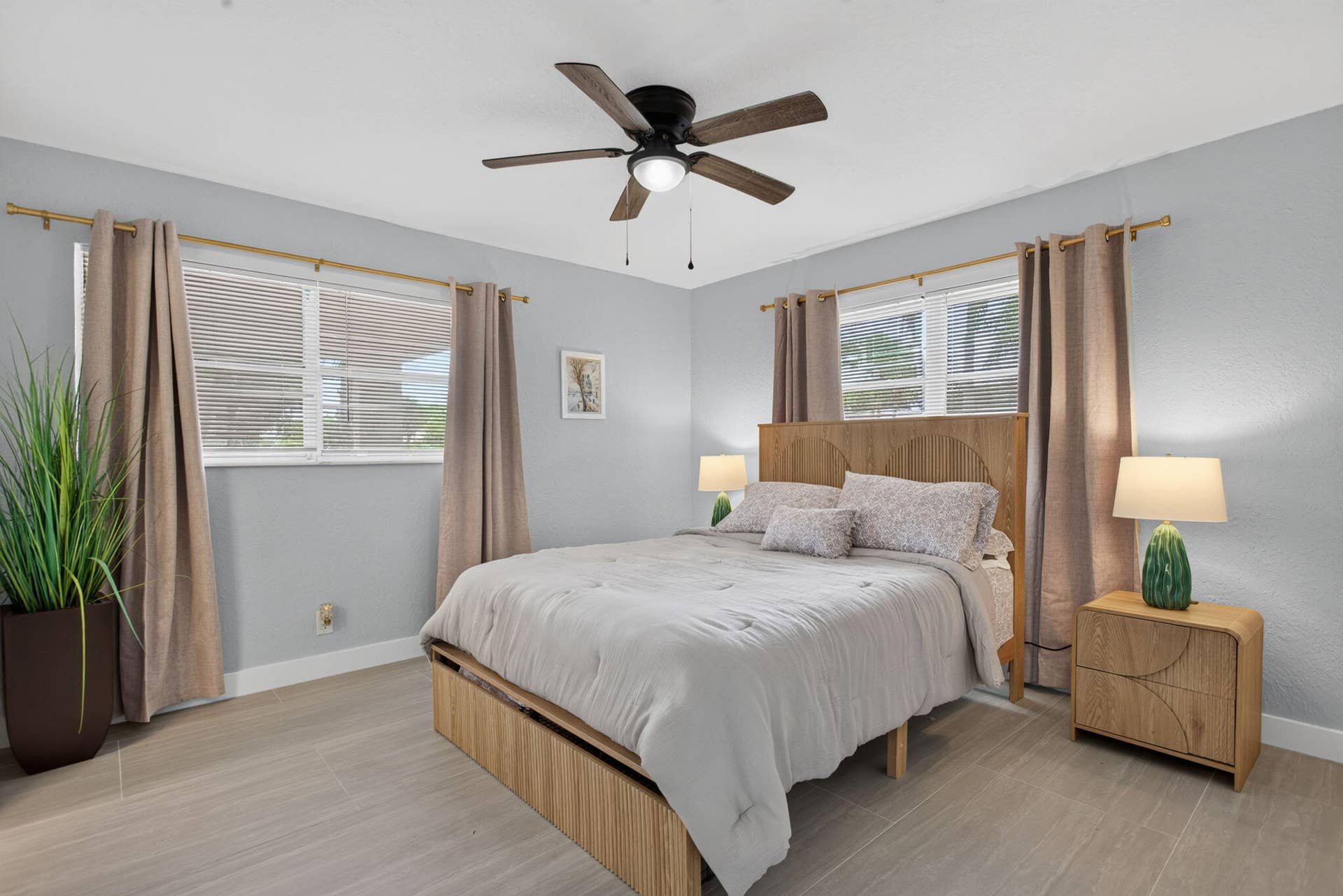 2010 NE 33RD Street, Lighthouse Point, FL 33064 21-web-or-mls-2010-21