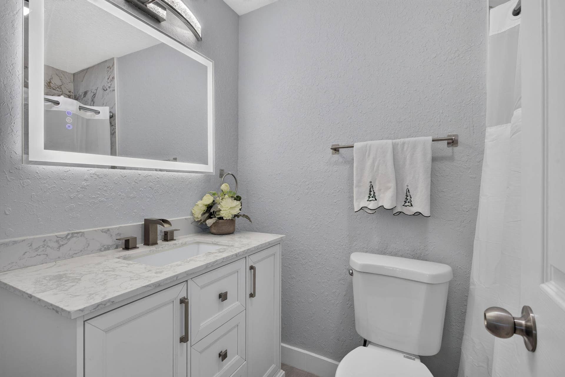 2010 NE 33RD Street, Lighthouse Point, FL 33064 23-web-or-mls-2010-23