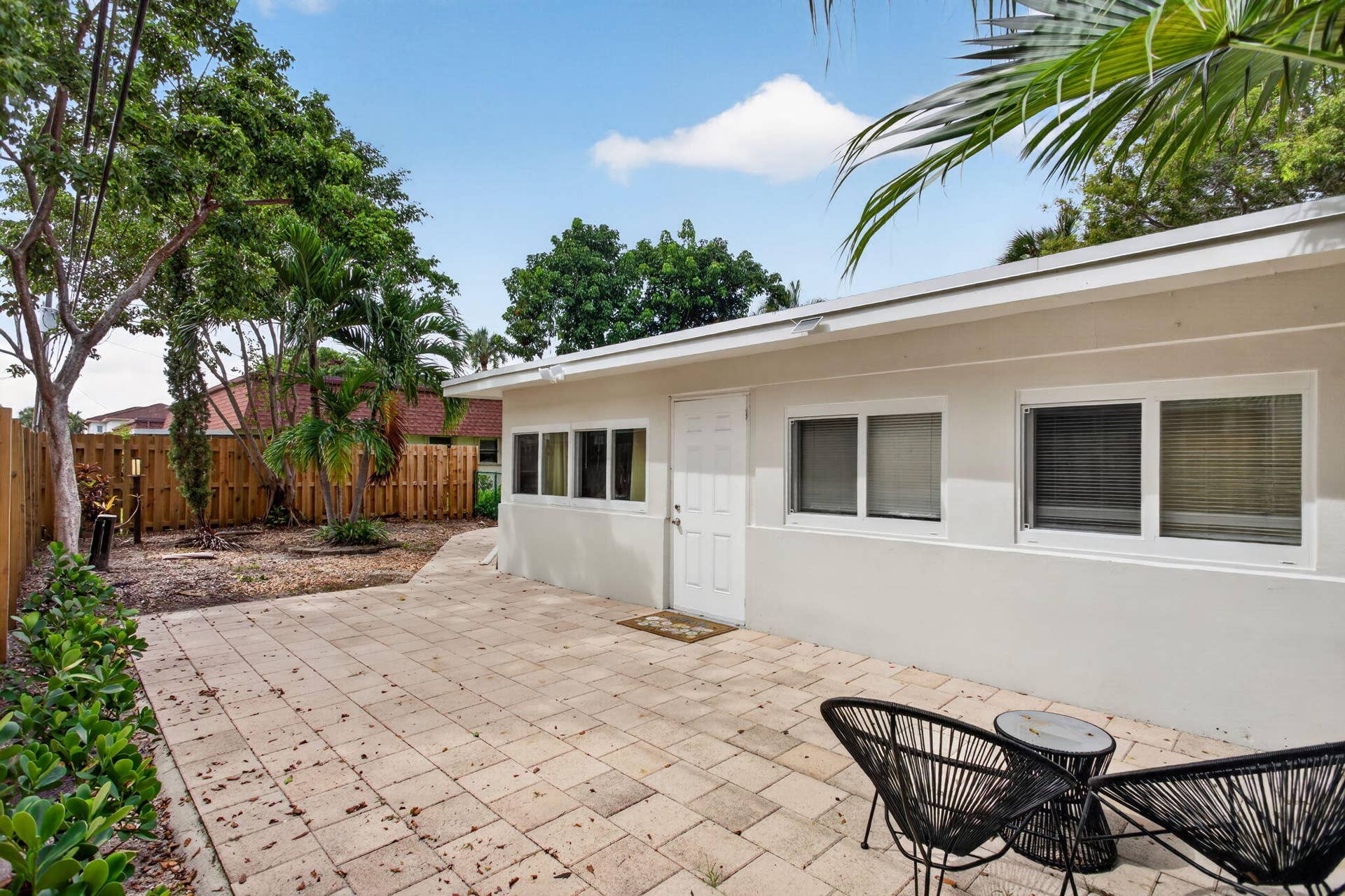 2010 NE 33RD Street, Lighthouse Point, FL 33064 5-web-or-mls-2010-5