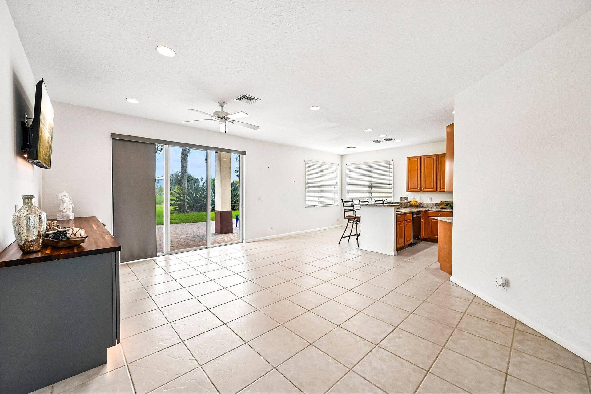 12-web-or-mls-Newquay Ct-S1410-012