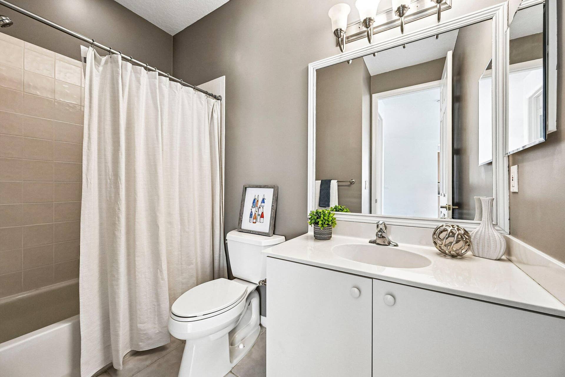 21-web-or-mls-Newquay Ct-S1410-021