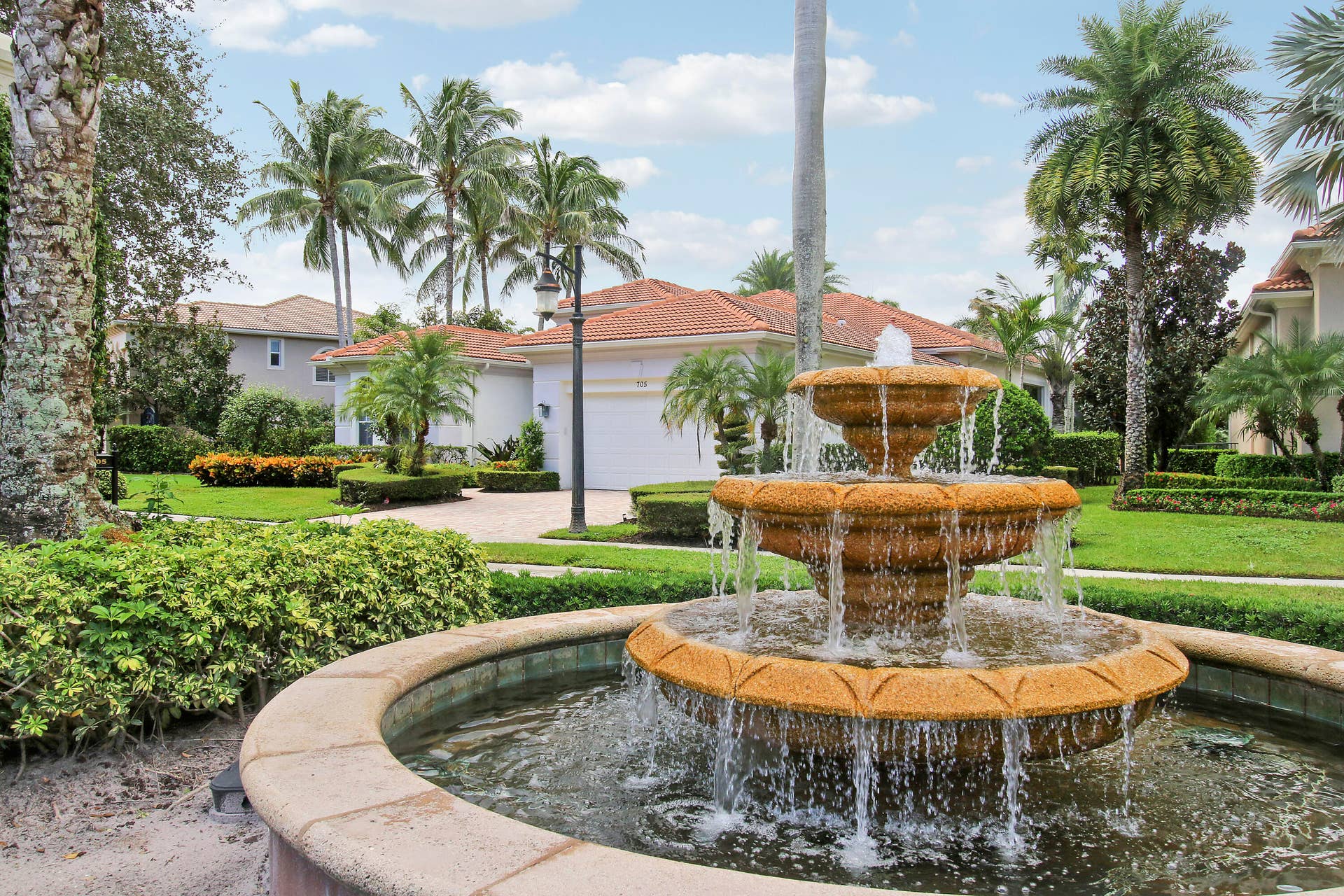 Street Waterfountain