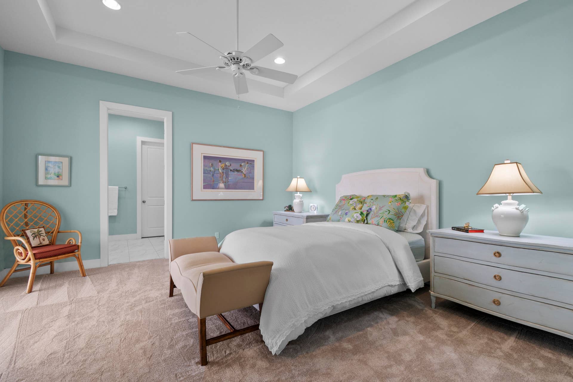 Primary Bedroom (1st Floor)