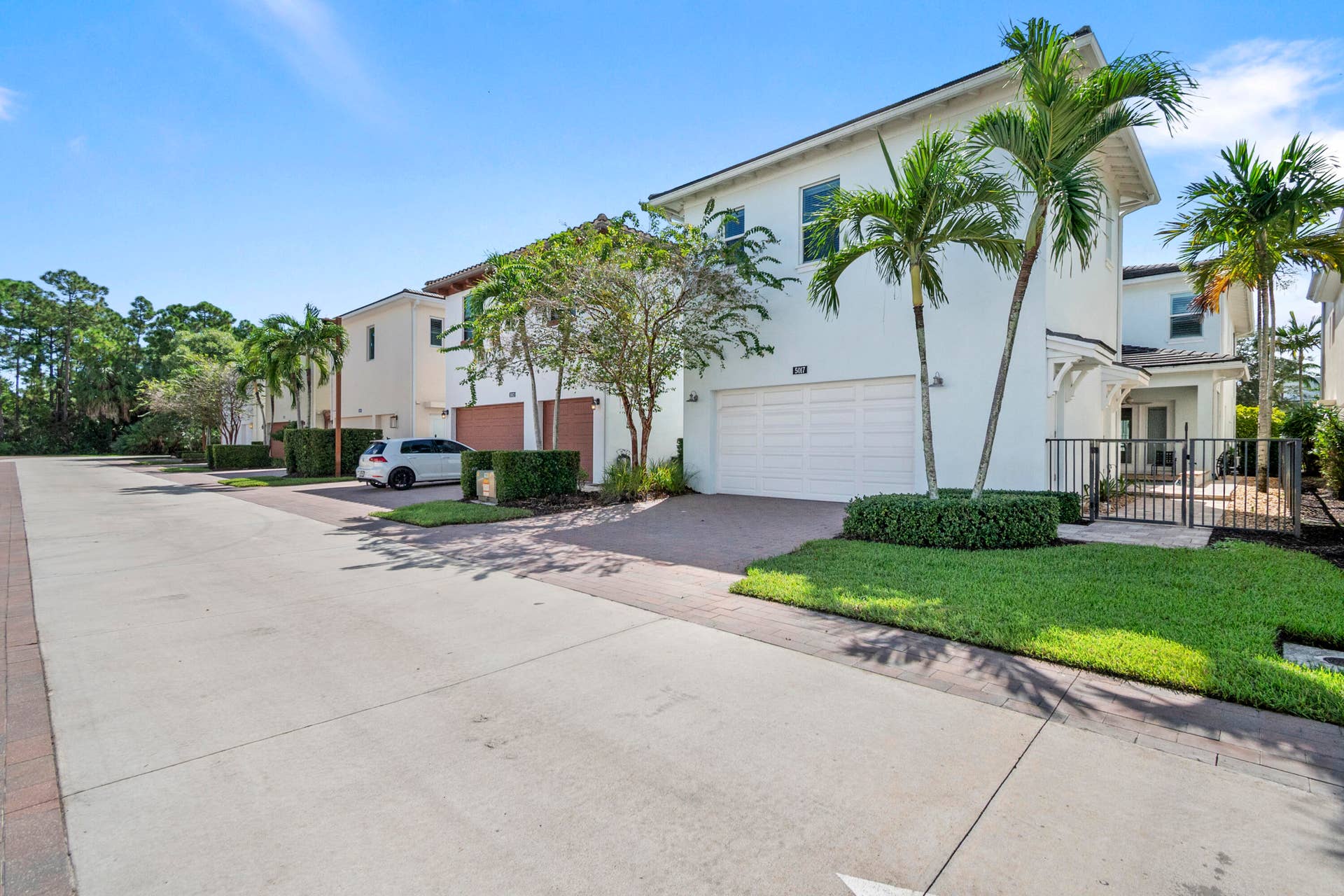 Driveway/ Garage I