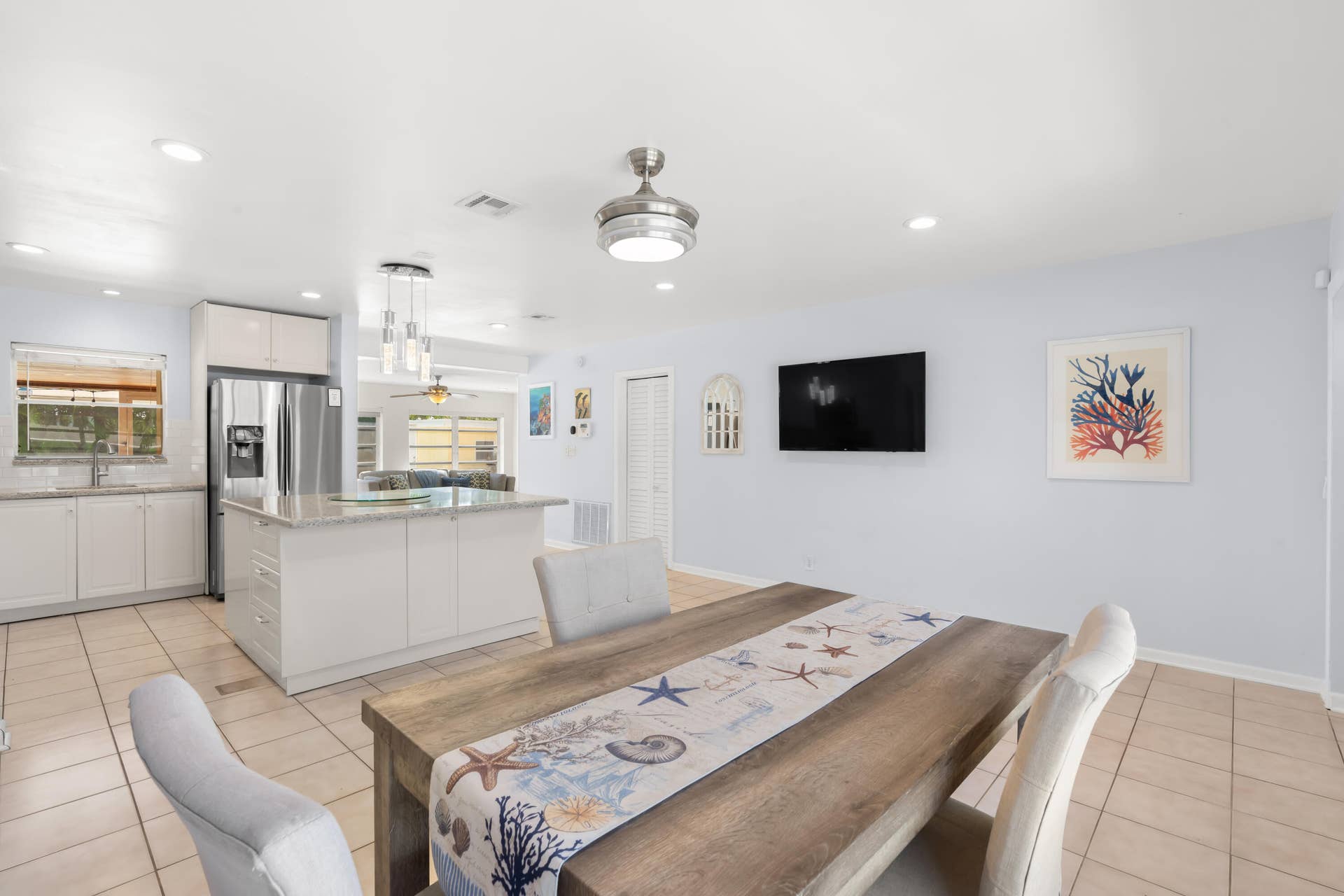 214 NE 28TH Road, Boca Raton, FL 33431 Dining Area